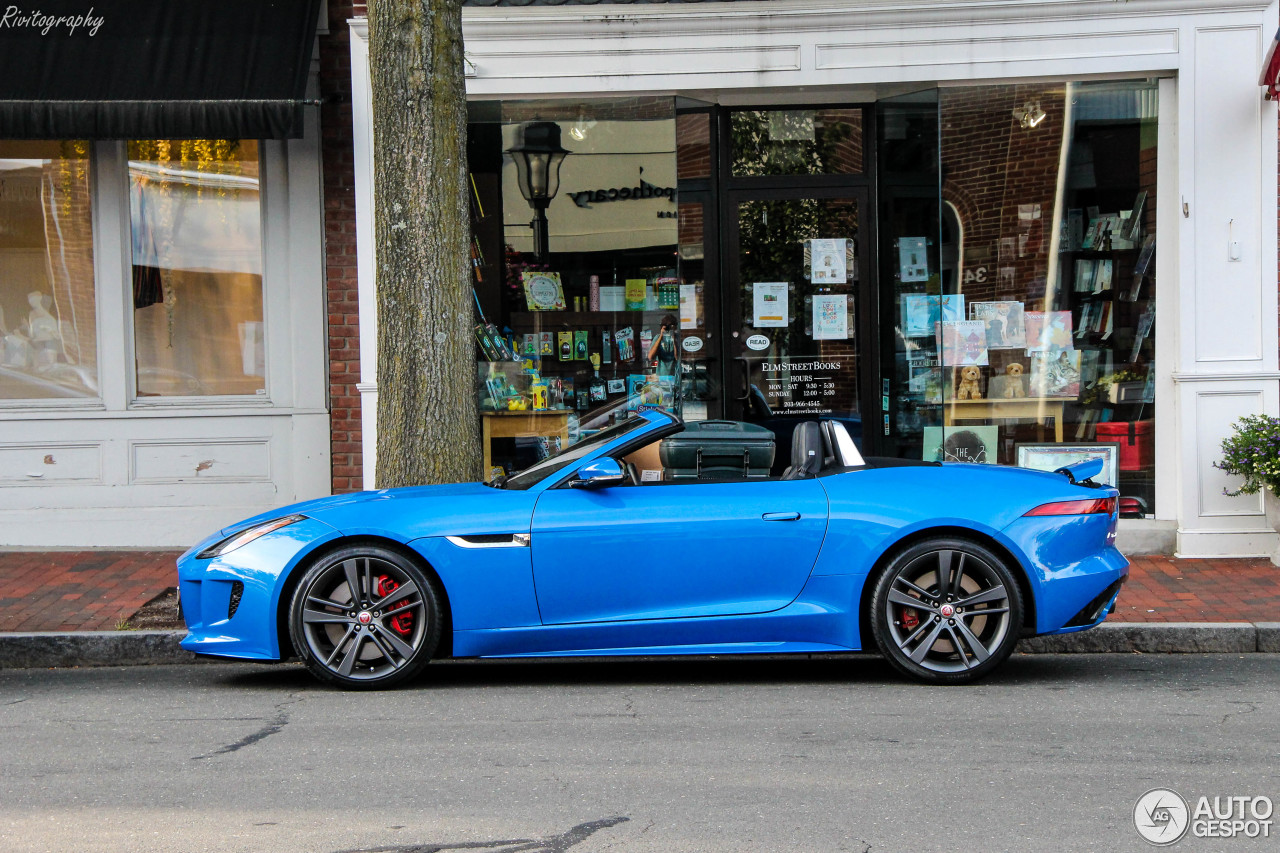 Jaguar F-TYPE S AWD Convertible British Design Edition