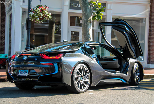 BMW i8