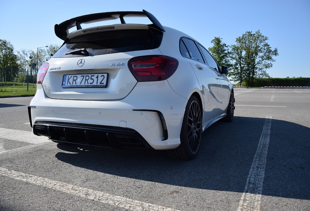 Mercedes-AMG A 45 W176 2015