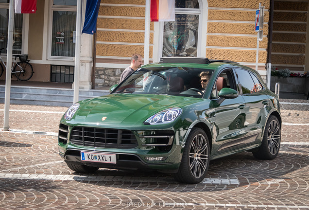 Porsche 95B Macan Turbo