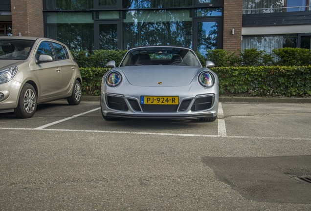 Porsche 991 Carrera GTS Cabriolet MkII