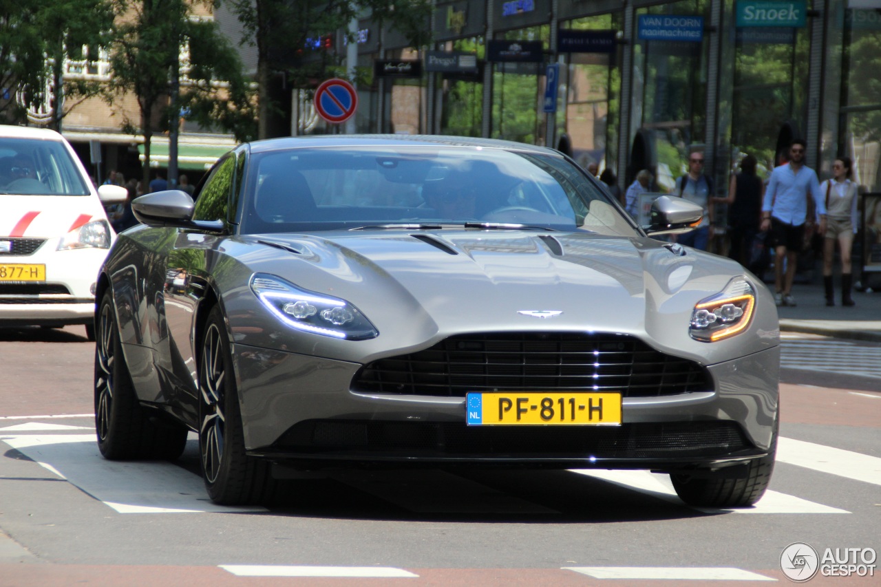 Aston Martin DB11