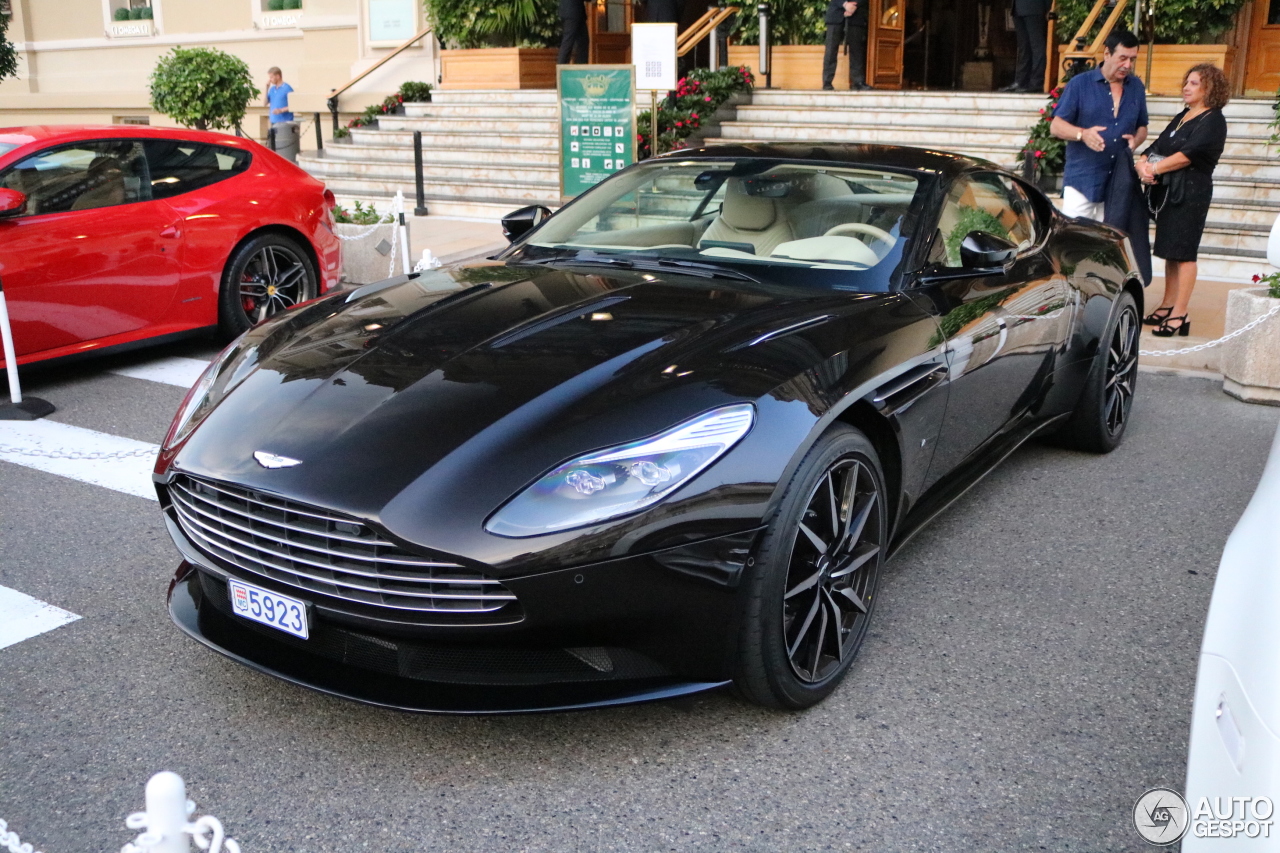 Aston Martin DB11