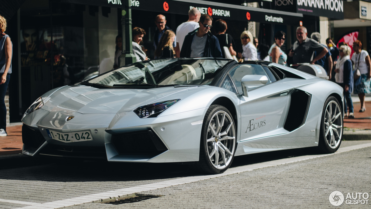 Lamborghini Aventador LP700-4 Roadster