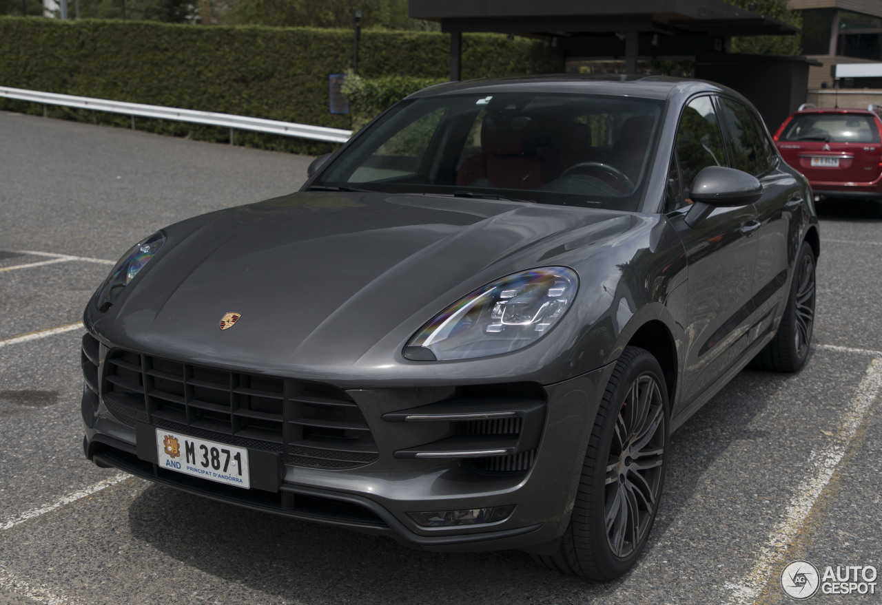 Porsche 95B Macan Turbo