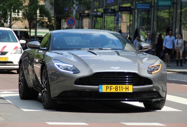 Aston Martin DB11