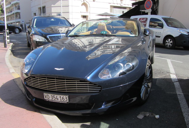 Aston Martin DB9 Volante