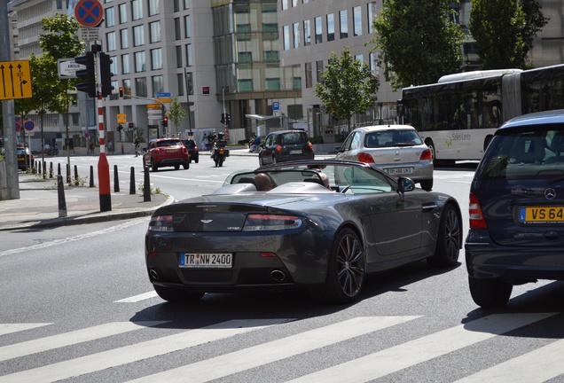 Aston Martin V8 Vantage Roadster 2012