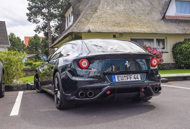 Ferrari FF