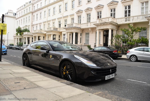 Ferrari FF