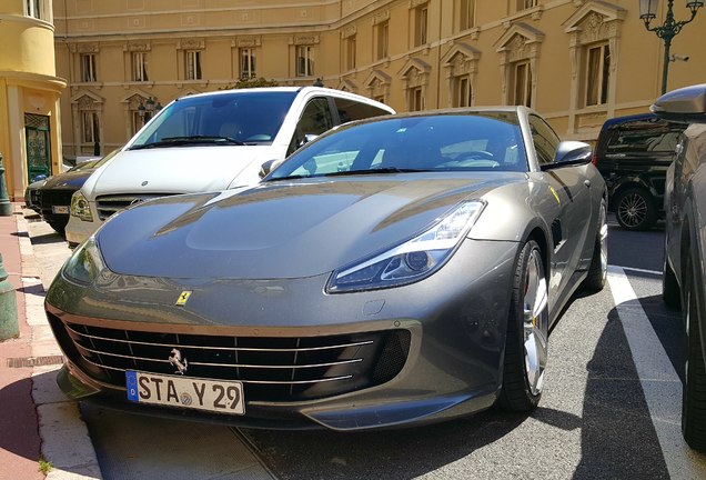 Ferrari GTC4Lusso