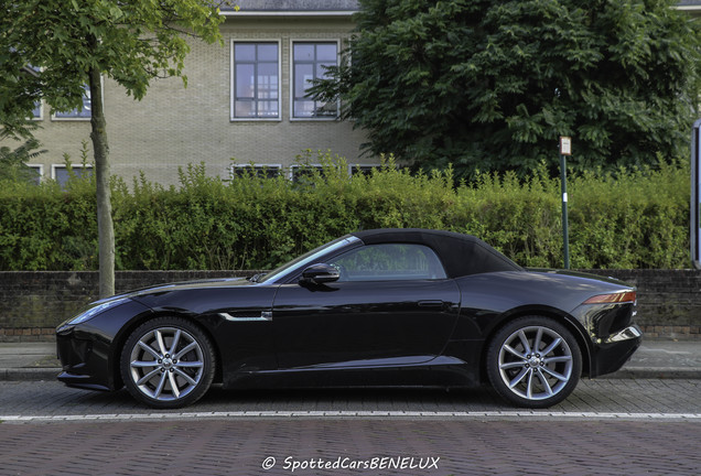 Jaguar F-TYPE S Convertible