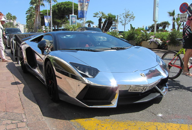 Lamborghini Aventador LP700-4 Roadster