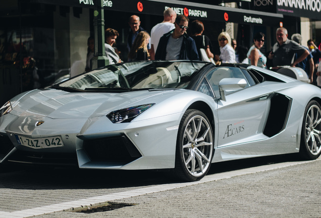 Lamborghini Aventador LP700-4 Roadster