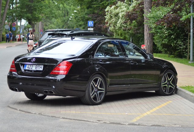 Mercedes-Benz S 63 AMG W221 2011