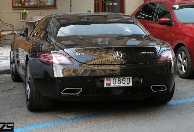 Mercedes-Benz SLS AMG