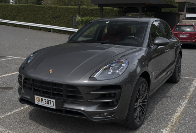 Porsche 95B Macan Turbo