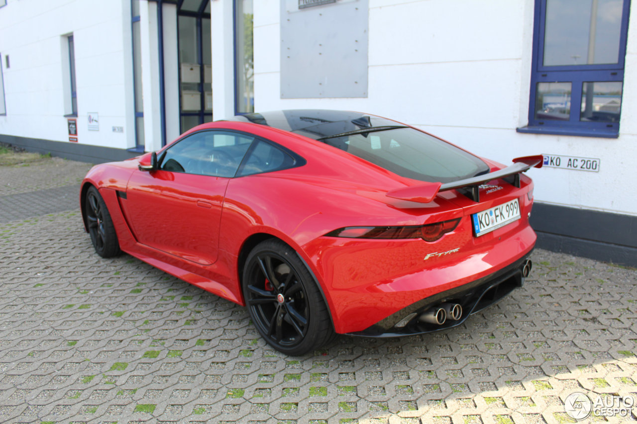 Jaguar F-TYPE SVR Coupé 2017