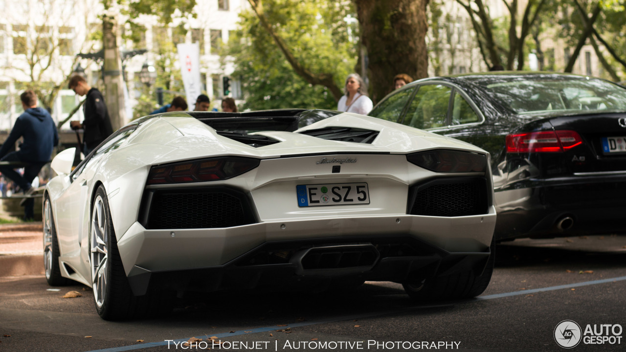 Lamborghini Aventador LP700-4 Roadster