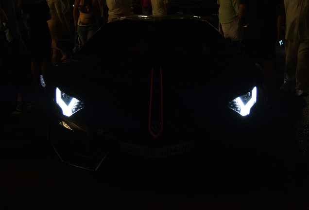 Lamborghini Aventador LP700-4