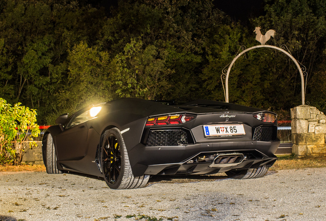 Lamborghini Aventador LP700-4 Roadster