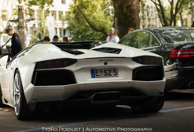 Lamborghini Aventador LP700-4 Roadster