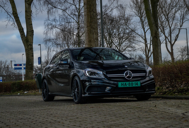 Mercedes-Benz A 45 AMG