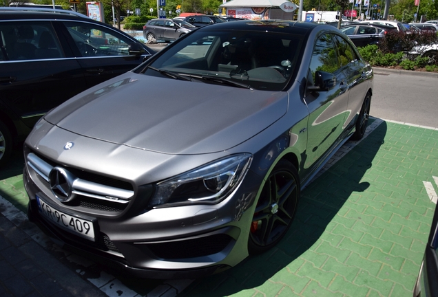 Mercedes-Benz CLA 45 AMG C117