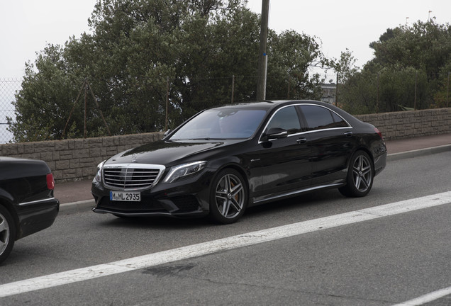 Mercedes-Benz S 63 AMG V222