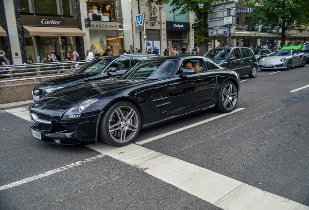 Mercedes-Benz SLS AMG