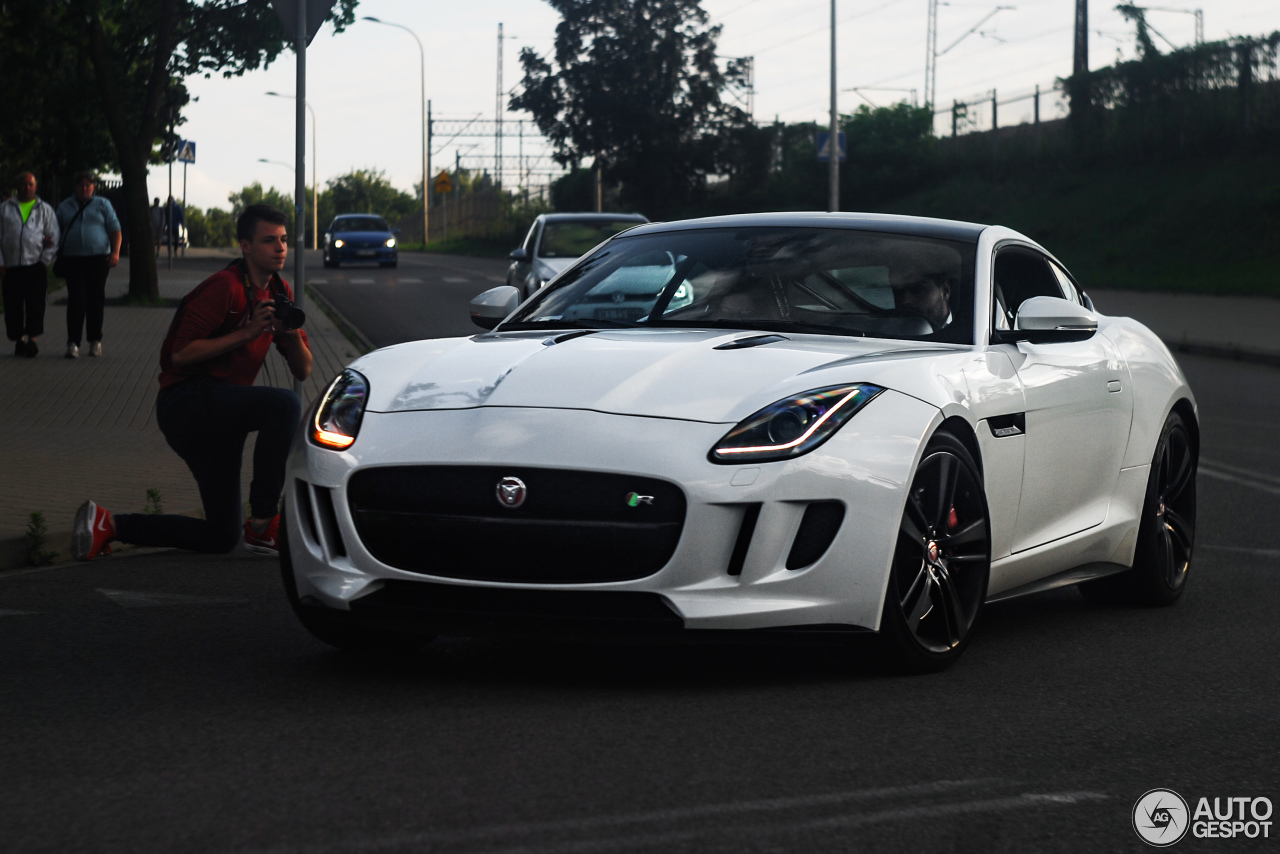 Jaguar F-TYPE R Coupé