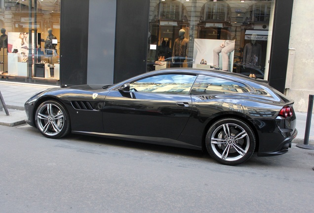 Ferrari GTC4Lusso