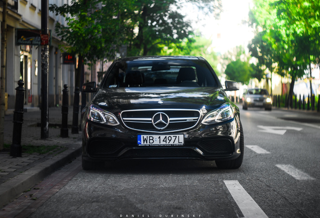 Mercedes-Benz E 63 AMG S W212