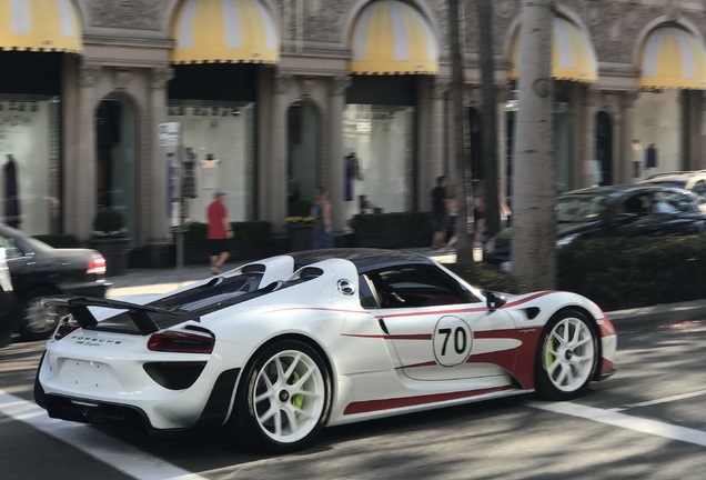 Porsche 918 Spyder Weissach Package