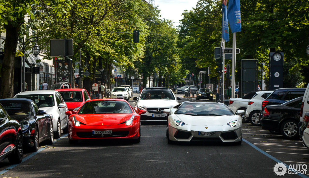 Lamborghini Aventador LP700-4 Roadster