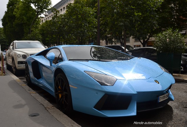 Lamborghini Aventador LP700-4