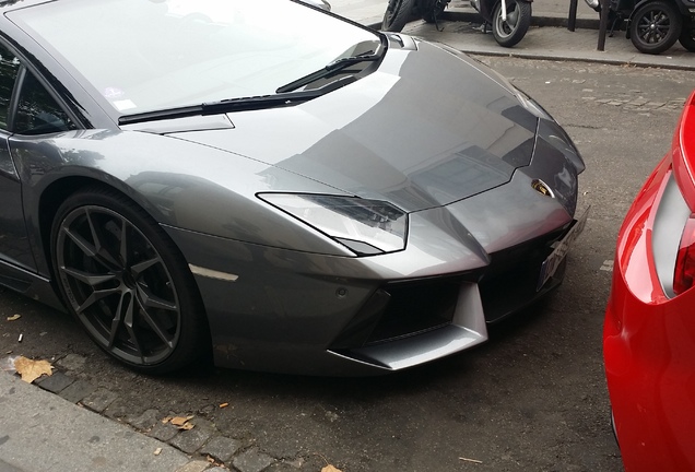 Lamborghini Aventador LP700-4 Roadster