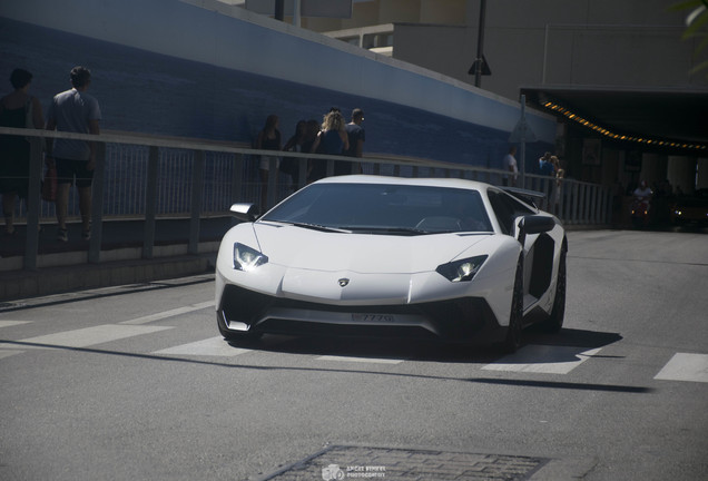 Lamborghini Aventador LP750-4 SuperVeloce