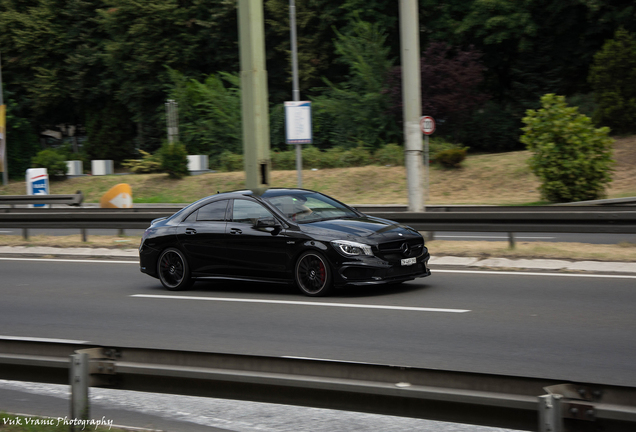 Mercedes-Benz CLA 45 AMG C117