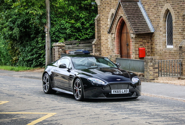 Aston Martin V12 Vantage S