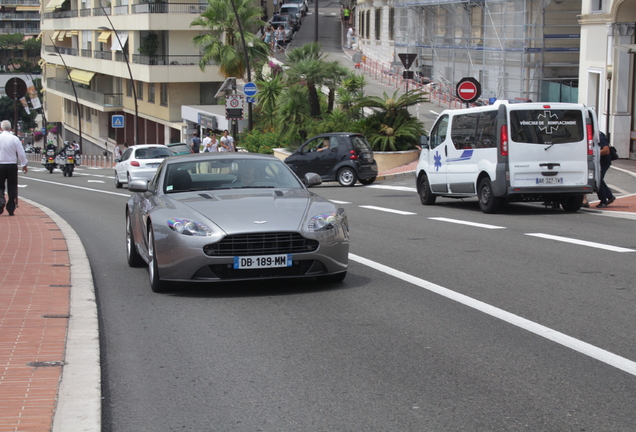 Aston Martin V8 Vantage 2012