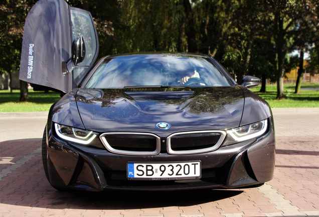 BMW i8