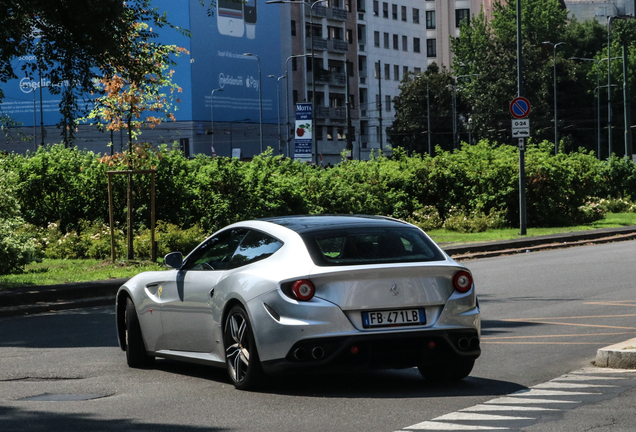 Ferrari FF