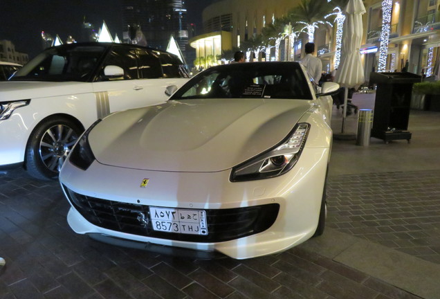 Ferrari GTC4Lusso