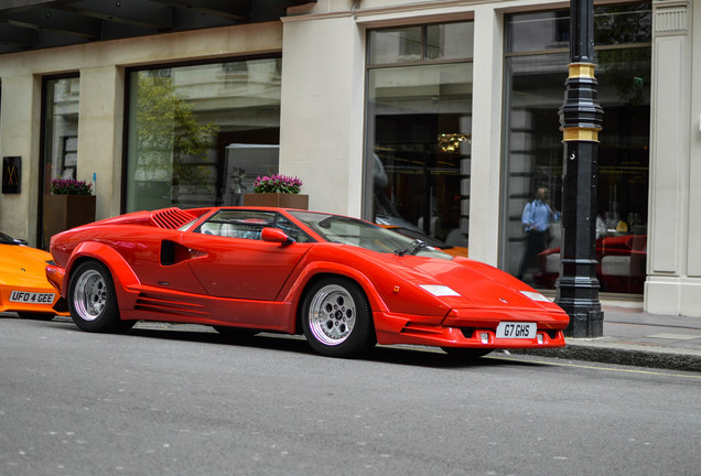 Lamborghini Countach 25th Anniversary