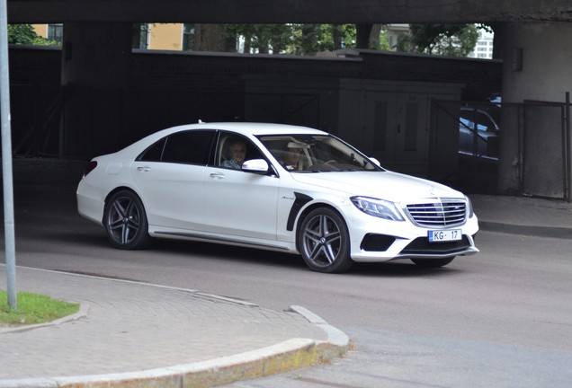 Mercedes-AMG S 63 V222