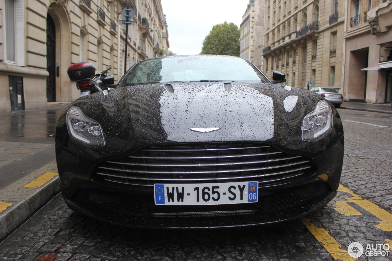 Aston Martin DB11