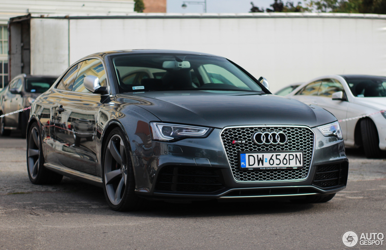 Audi RS5 B8 2012