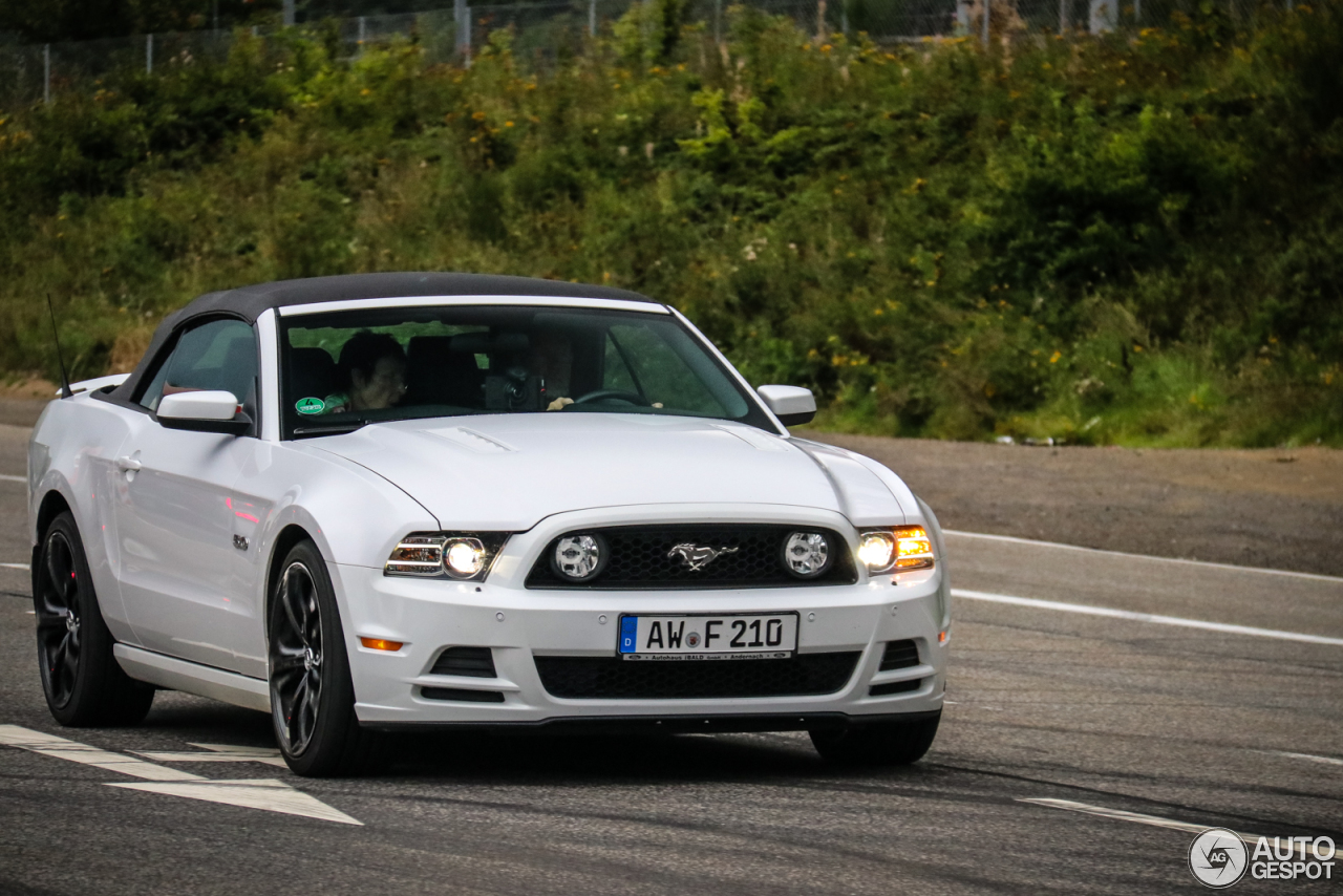 Ford Mustang GT Convertible 2013