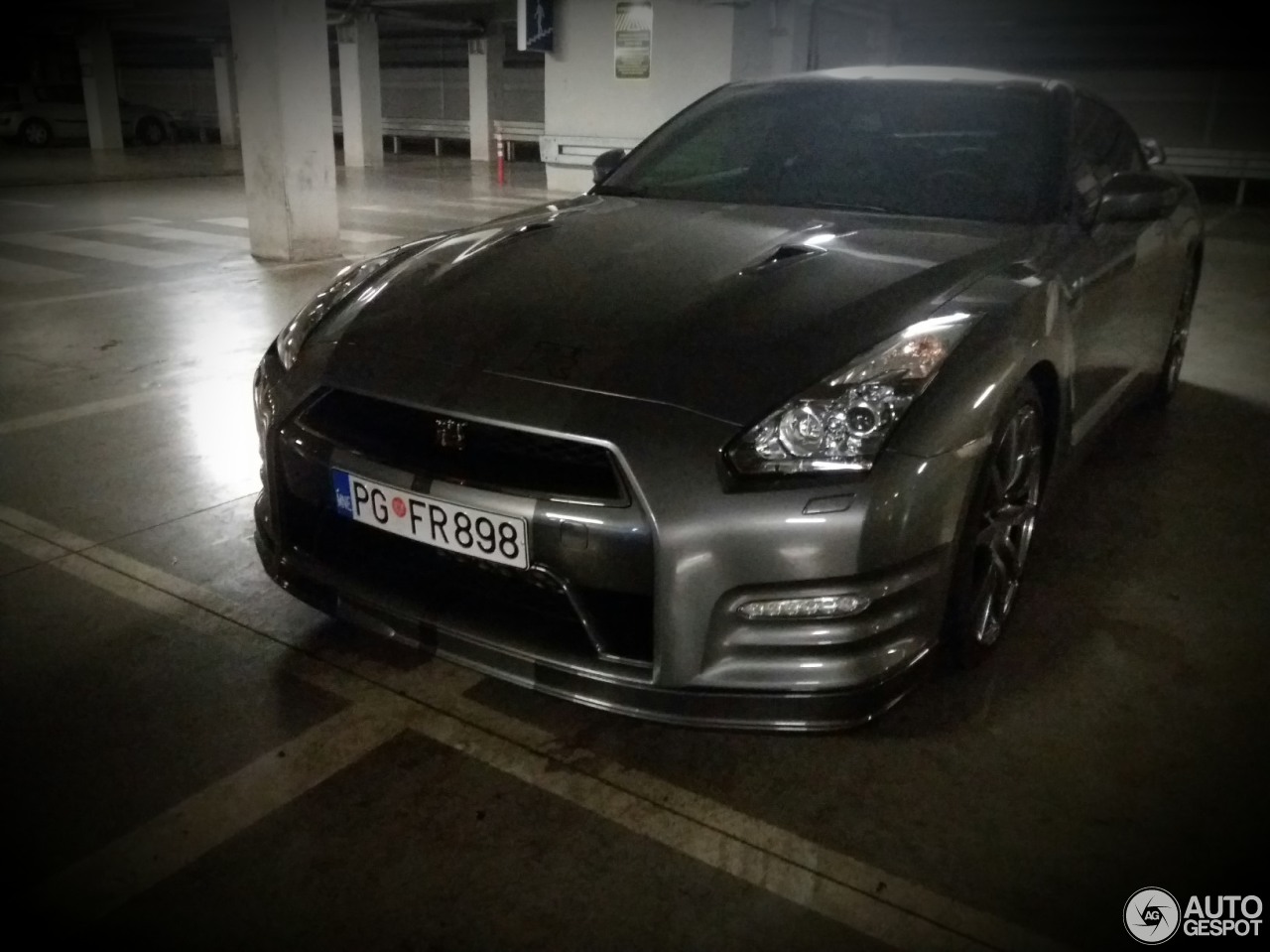 Nissan GT-R 2013